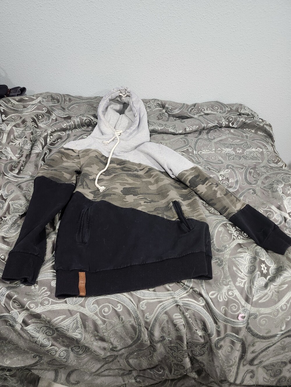 Ampersand Ave Womans Camo Colorblock Hoodie Gray, Camo & Black S